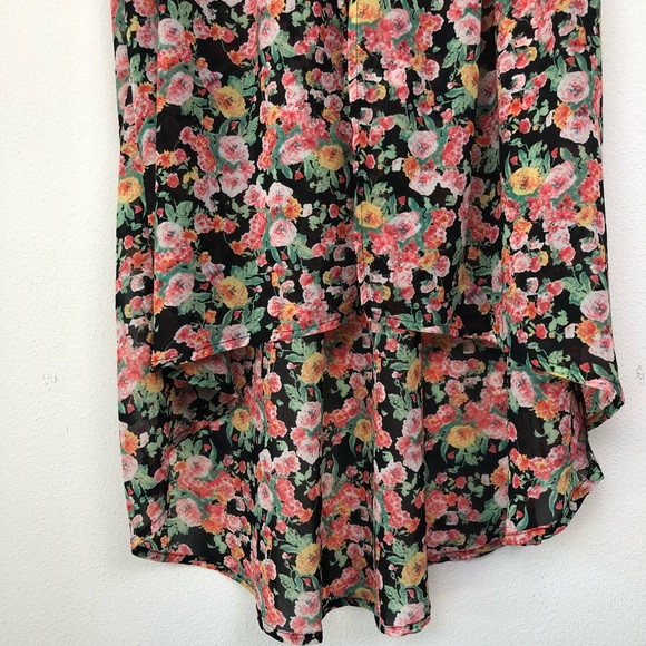 UNIF Floral High Low Ruffle Sleeve Feminine Duster - Picture 7 of 8